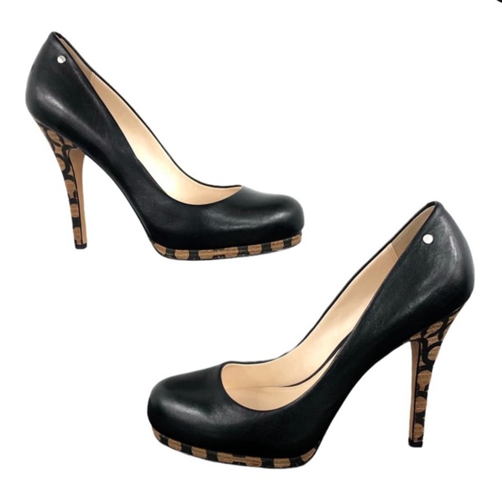 ✨Coach Leather Platform Pumps✨